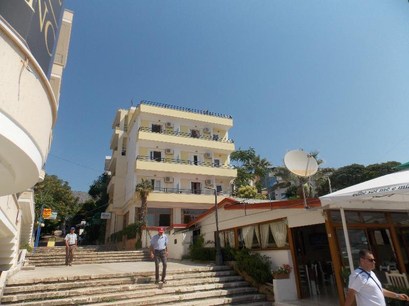 Hotel Real Саранда Экстерьер фото